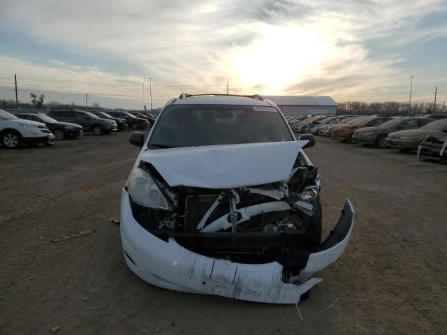 2010 Toyota Sienna CE