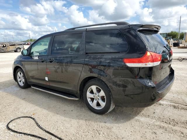 2011 Toyota Sienna LE