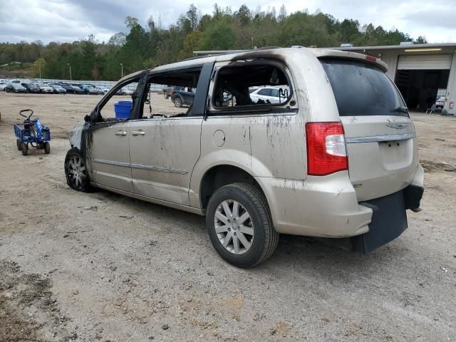 2016 Chrysler Town & Country Touring