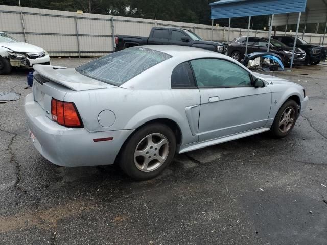 2000 Ford Mustang