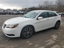 Lots with Bids for sale at auction: 2014 Chrysler 200 Touring