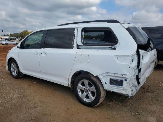 2020 Toyota Sienna LE