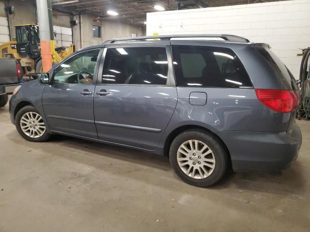 2008 Toyota Sienna XLE