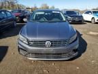 2017 Volkswagen Passat R-Line