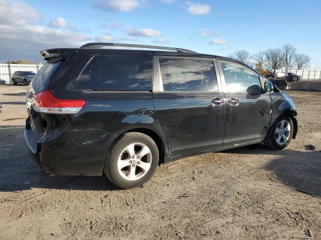 2014 Toyota Sienna LE