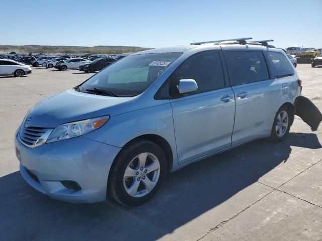 2015 Toyota Sienna LE