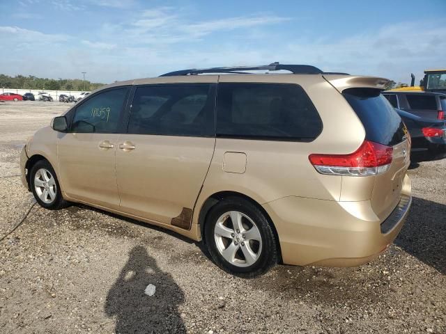 2011 Toyota Sienna LE