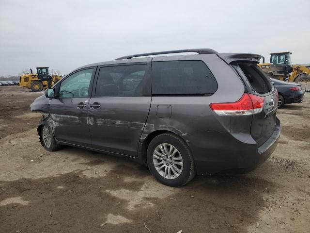 2011 Toyota Sienna XLE