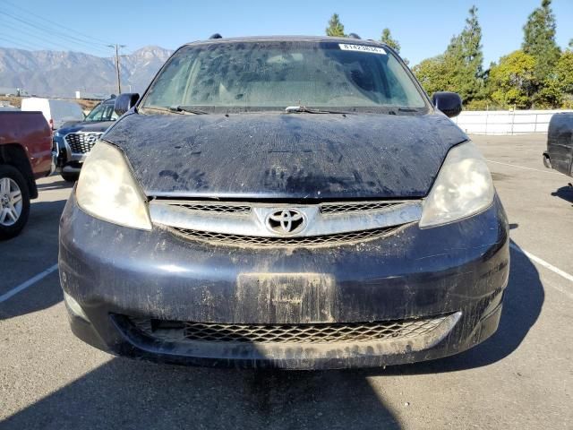 2006 Toyota Sienna XLE