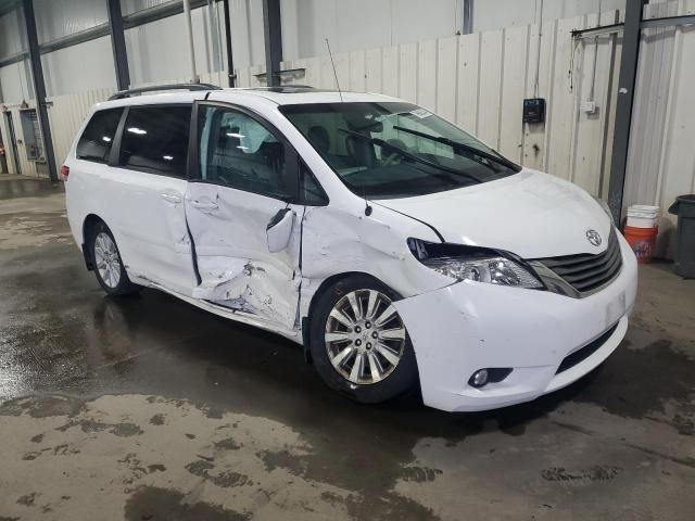 2013 Toyota Sienna XLE