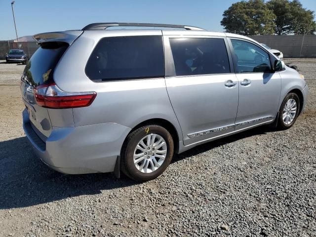 2015 Toyota Sienna XLE