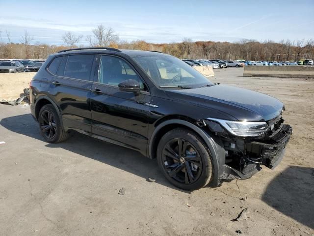 2024 Volkswagen Tiguan SE R-LINE Black