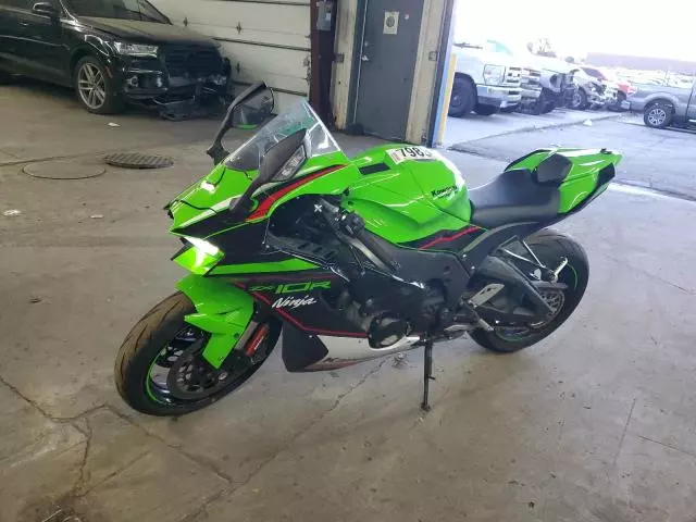 2022 Kawasaki ZX1002 M