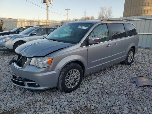 2015 Chrysler Town & Country Touring L