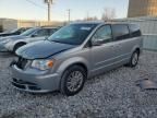 2015 Chrysler Town & Country Touring L