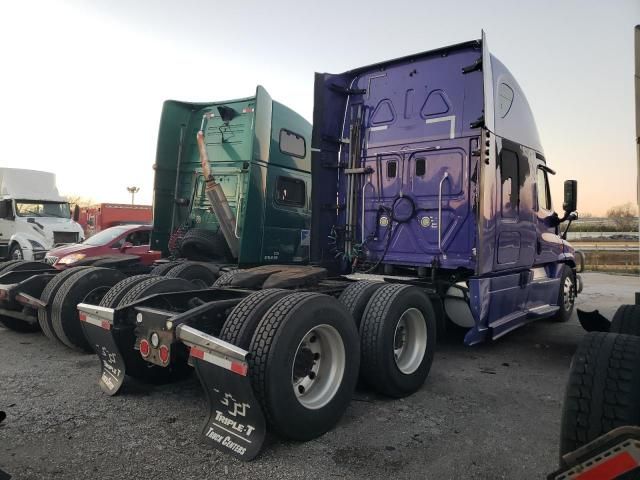 2015 Freightliner Cascadia 125