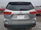 2017 Toyota Highlander SE