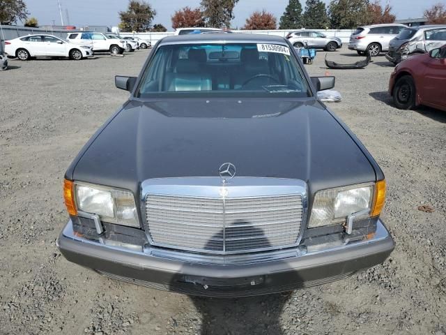 1990 Mercedes-Benz 560 SEL