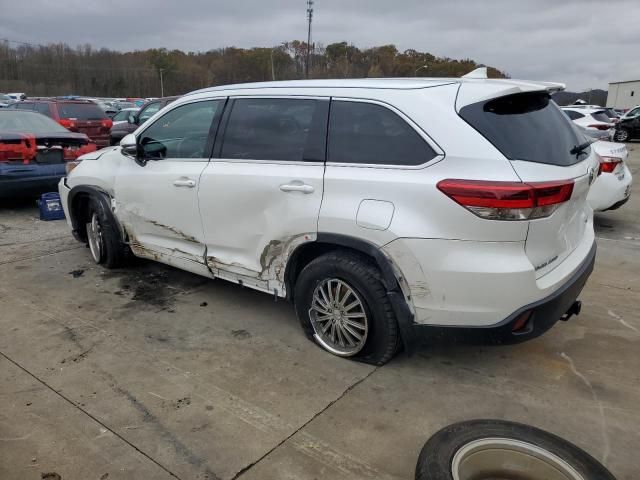 2017 Toyota Highlander SE