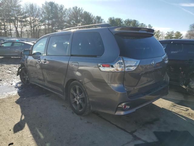 2015 Toyota Sienna Sport