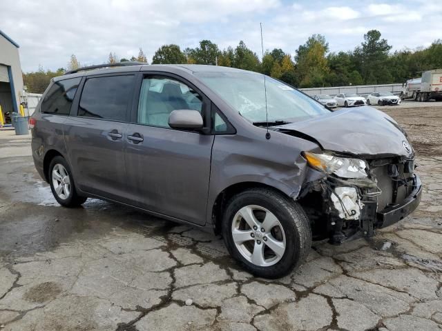 2012 Toyota Sienna LE