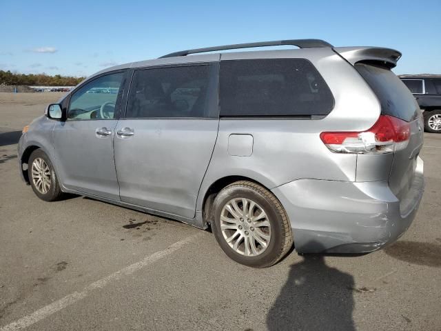 2013 Toyota Sienna XLE