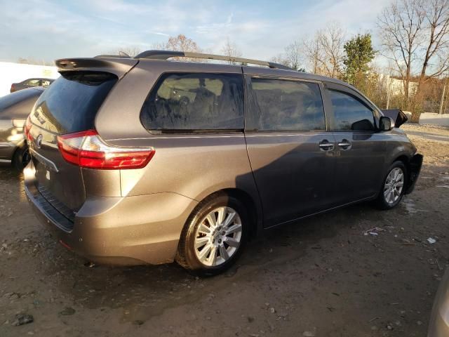 2015 Toyota Sienna XLE