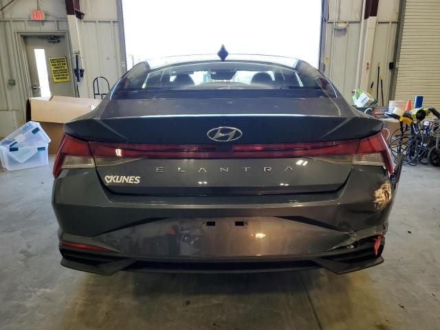 2021 Hyundai Elantra SE