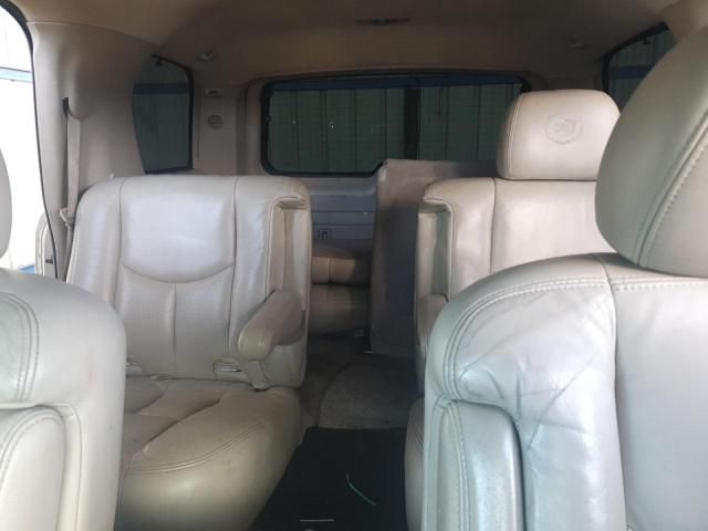 2004 Cadillac Escalade Luxury