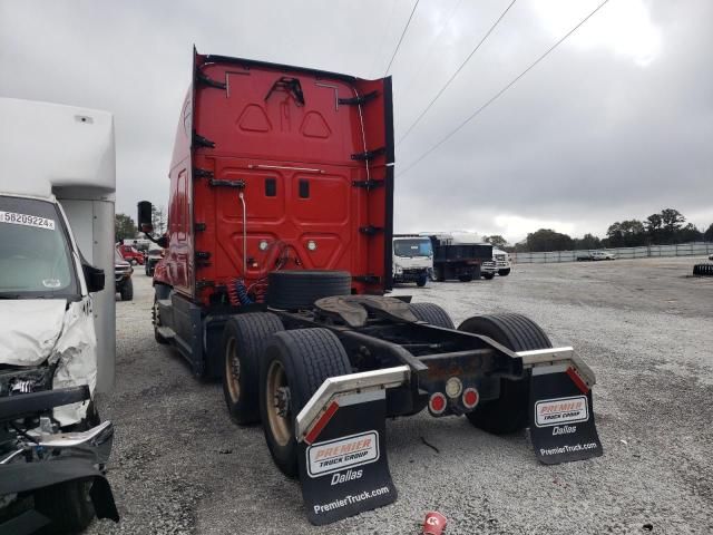 2017 Freightliner Cascadia 125