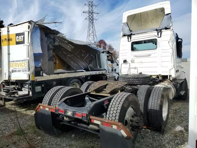 2019 Volvo VN VNL