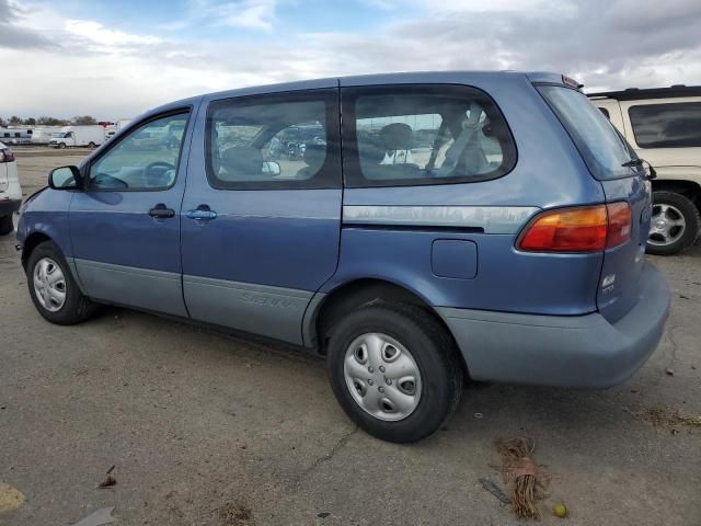 1998 Toyota Sienna CE