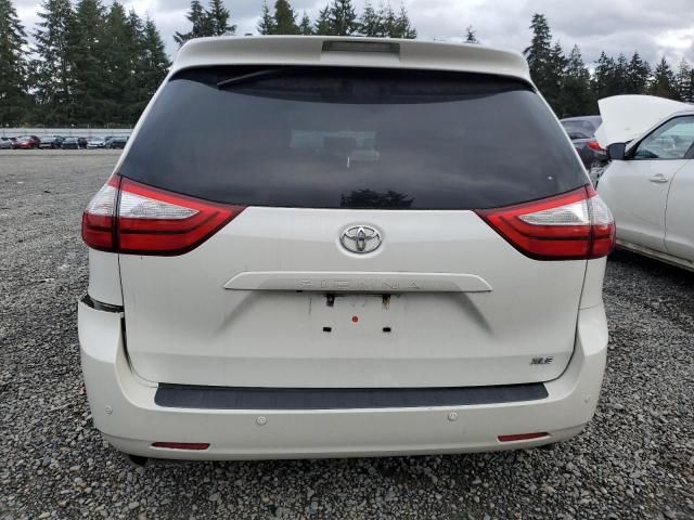 2016 Toyota Sienna XLE