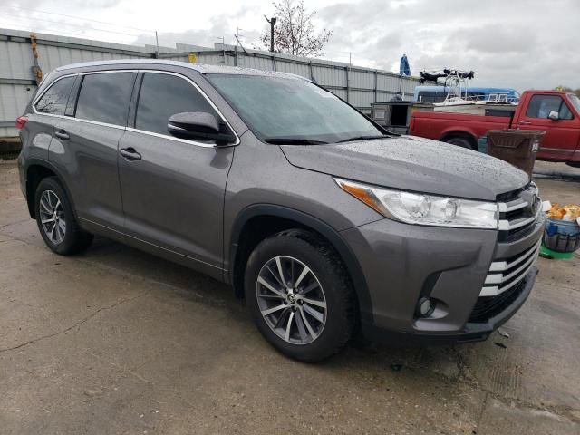 2018 Toyota Highlander SE