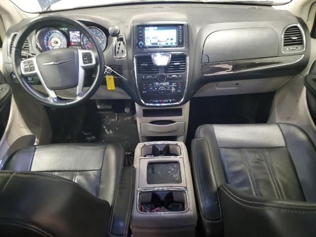 2012 Chrysler Town & Country Touring