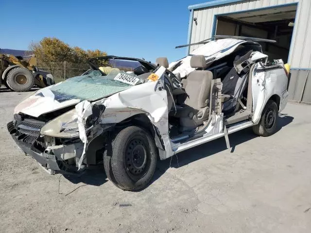 2004 Toyota Sienna CE