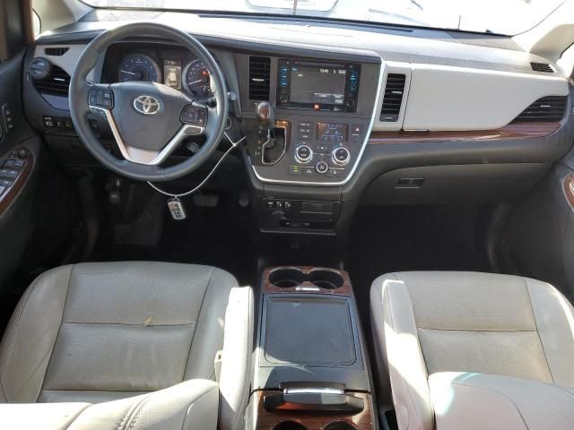 2015 Toyota Sienna XLE