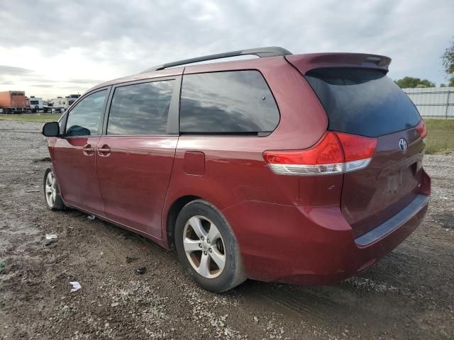 2014 Toyota Sienna LE