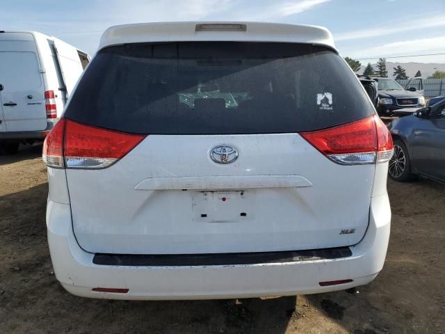 2014 Toyota Sienna XLE