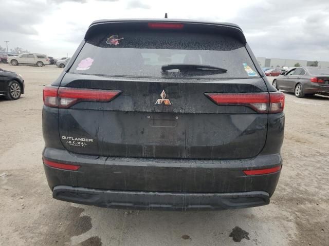 2022 Mitsubishi Outlander ES