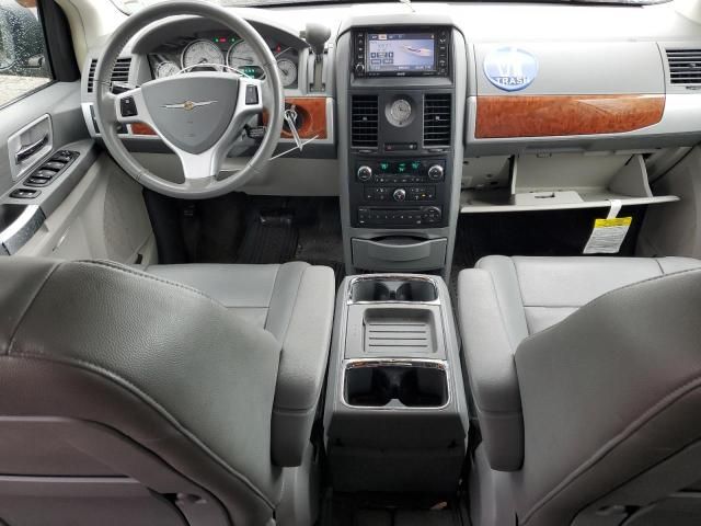 2008 Chrysler Town & Country Touring