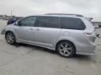 2011 Toyota Sienna Sport