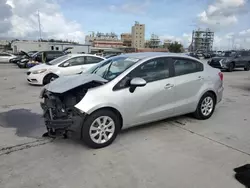 Carros salvage sin ofertas aún a la venta en subasta: 2016 KIA Rio LX