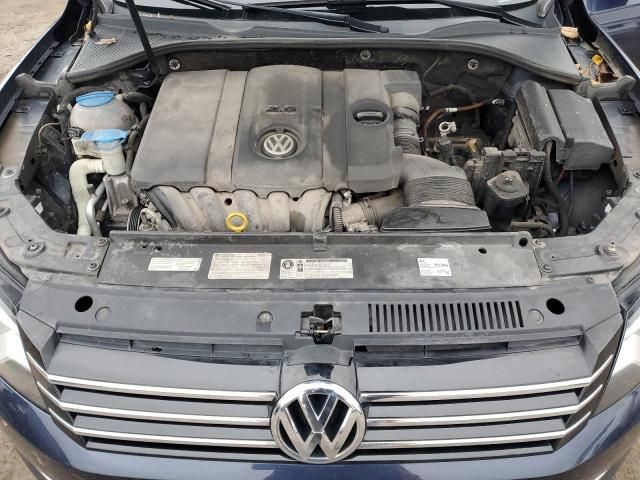 2014 Volkswagen Passat SE