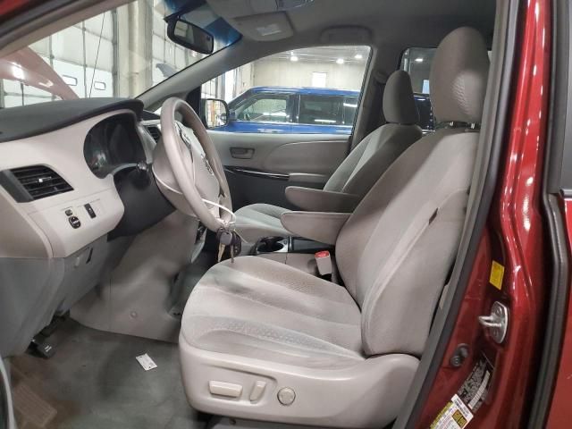 2011 Toyota Sienna LE