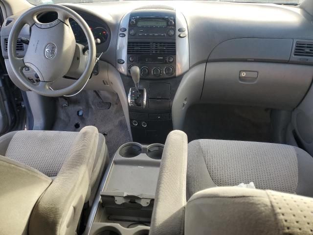 2006 Toyota Sienna CE