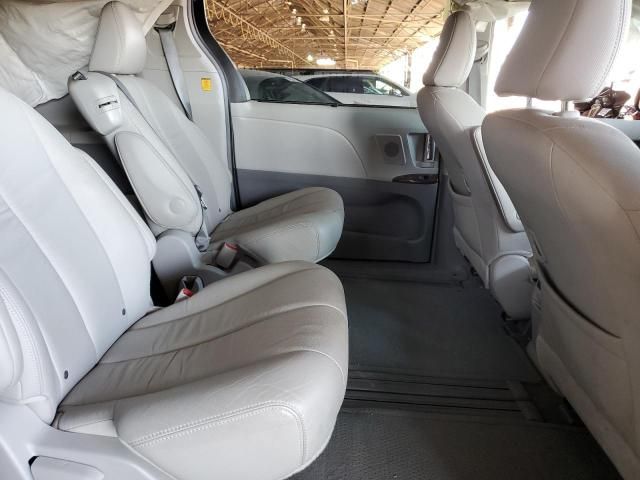 2012 Toyota Sienna XLE