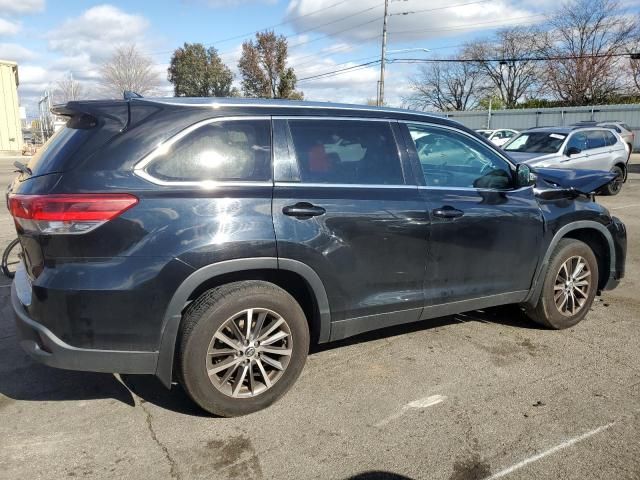 2019 Toyota Highlander SE