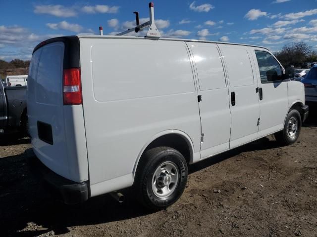 2022 Chevrolet Express G2500