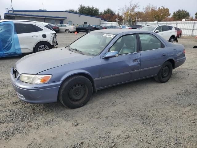 2000 Toyota Camry LE